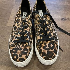 Leopard platform sneakers